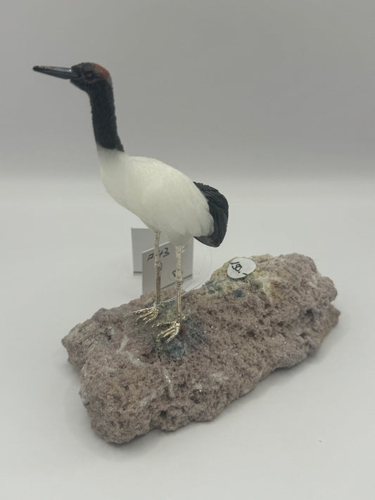 Small Japanese Obsidian Crane On White Quartz Home Decor